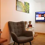 Rustikal Trifft Modern, Bar Keller, Terrasse, 2 Schlafzimmer 펜션 *