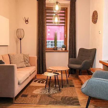 Rustikal Trifft Modern, Bar Keller, Terrasse, 2 Schlafzimmer * Zell an der Mosel
