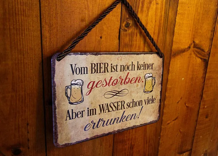 Rustikal Trifft Modern, Bar Keller, Terrasse, 2 Schlafzimmer Casa de Férias