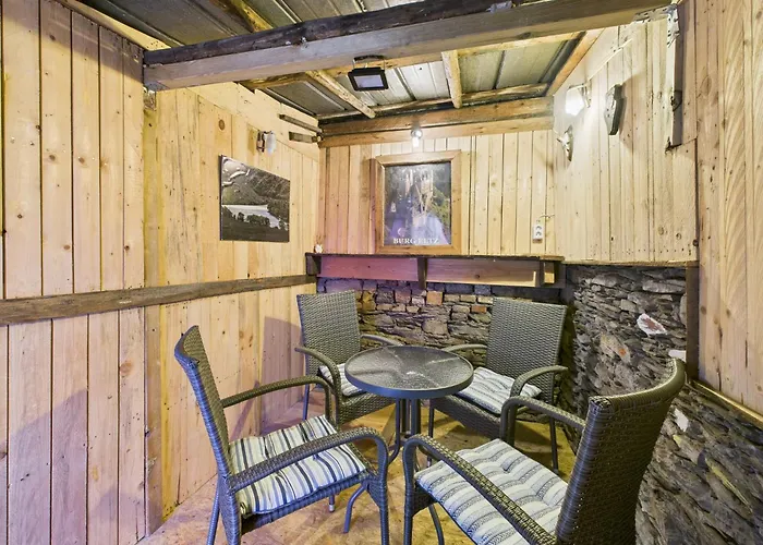 بيت للعطل Rustikal Trifft Modern, Bar Keller, Terrasse, 2 Schlafzimmer زيل ان دير موسل