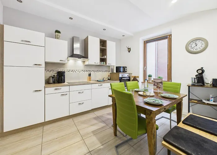 Rustikal Trifft Modern, Bar Keller, Terrasse, 2 Schlafzimmer * Zell an der Mosel