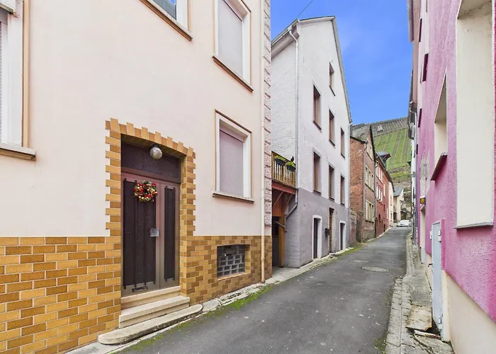 Rustikal Trifft Modern, Bar Keller, Terrasse, 2 Schlafzimmer * Zell an der Mosel