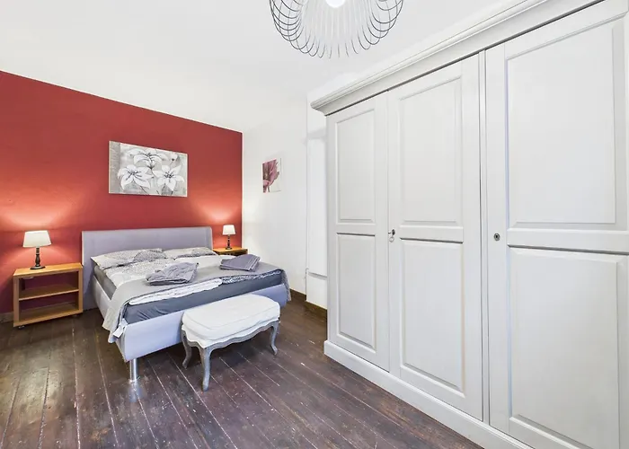 Rustikal Trifft Modern, Bar Keller, Terrasse, 2 Schlafzimmer بيت للعطل زيل ان دير موسل